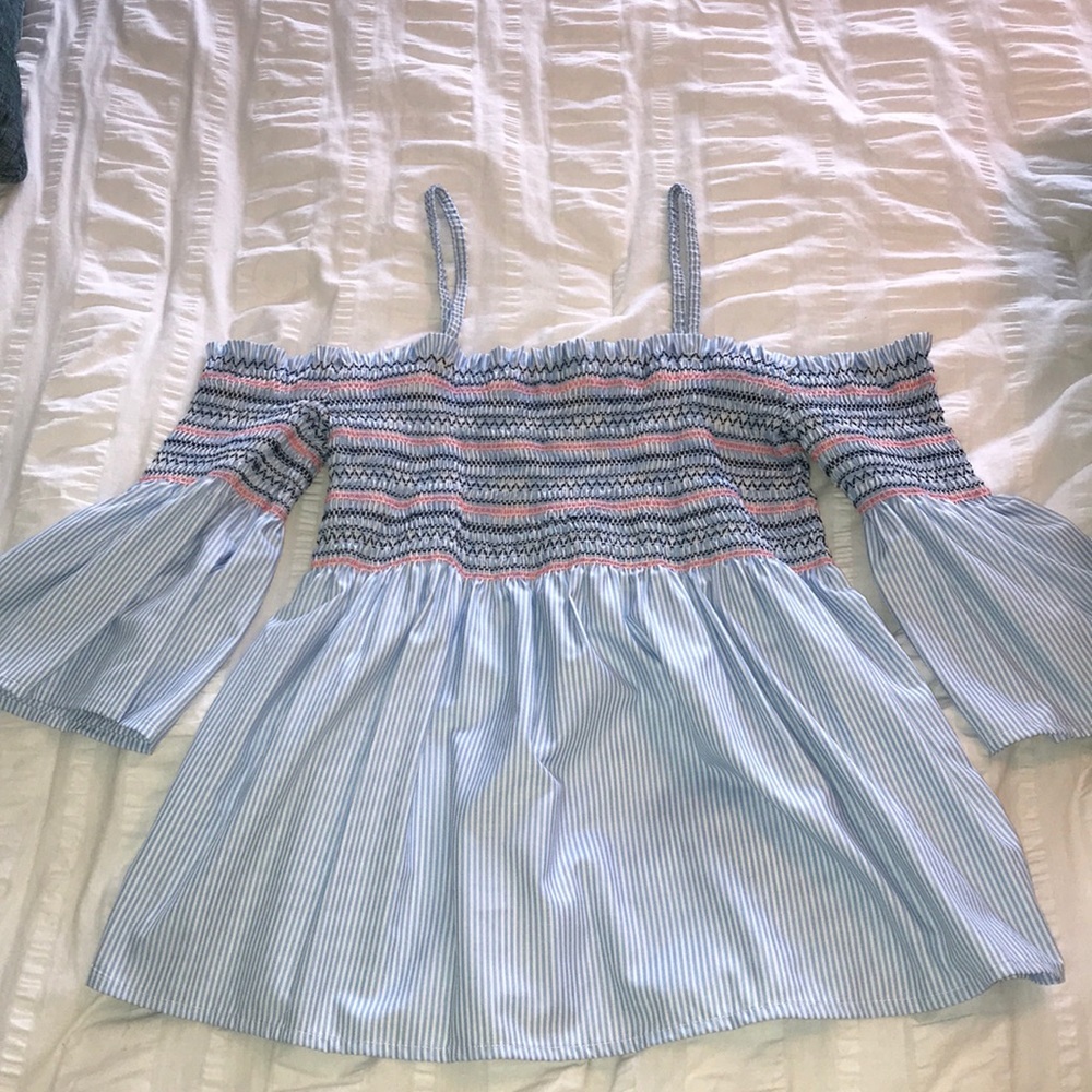 NWT Blouse with detachable straps